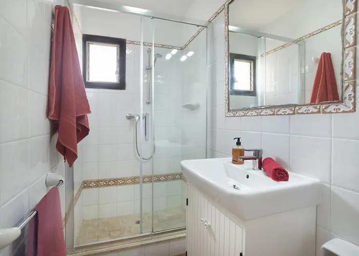 Punta Magdalena Willa